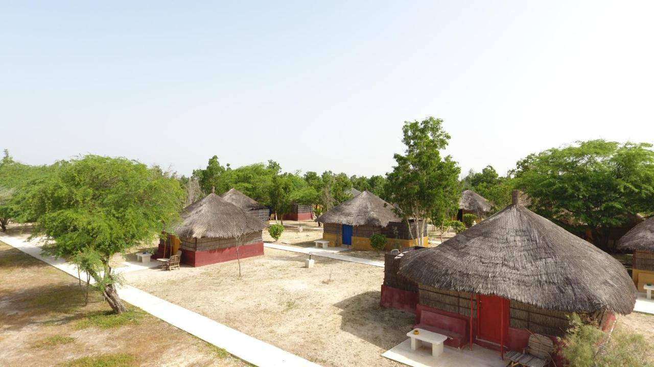 Campement Hakuna Lodge Mar Lodj Екстер'єр фото